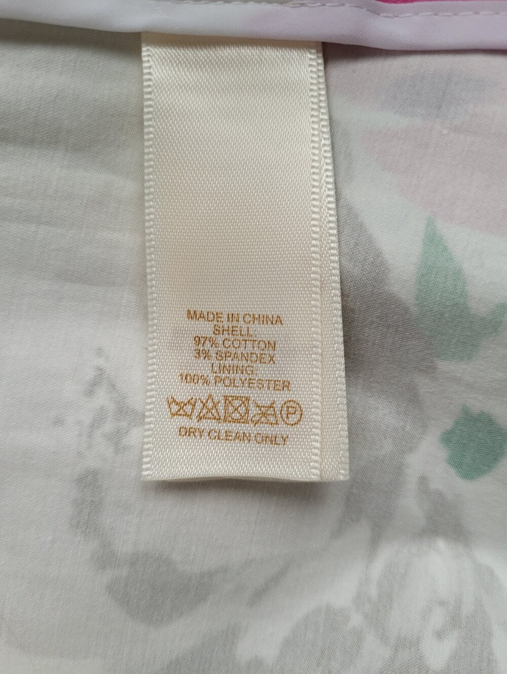 Kate Spade New York "Jess" Dress in Full Bloom White & Pink Floral, Size 8 - Picture 7 of 7